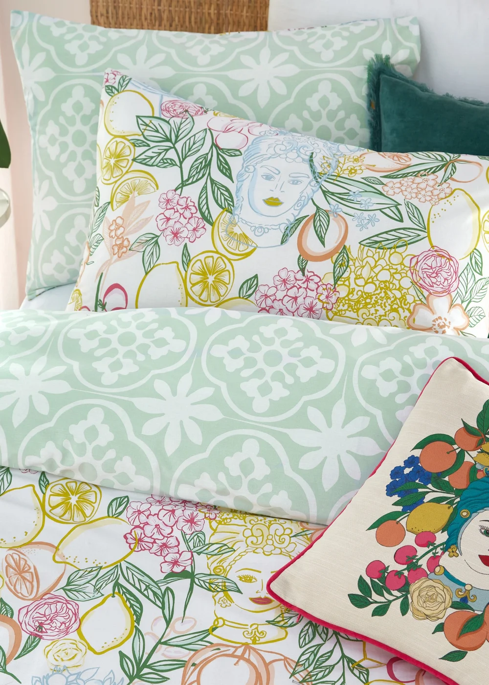 furn. Taormina Floral Duvet Cover Set - Single Image 2