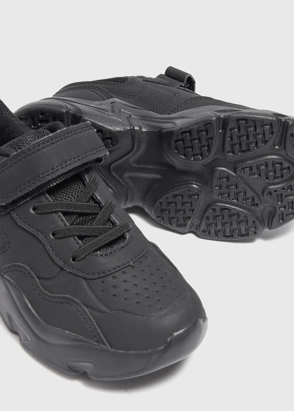Boys Black Faux Leather Sports School Trainers (Younger 10-Older 6) - Size 1 Image 2