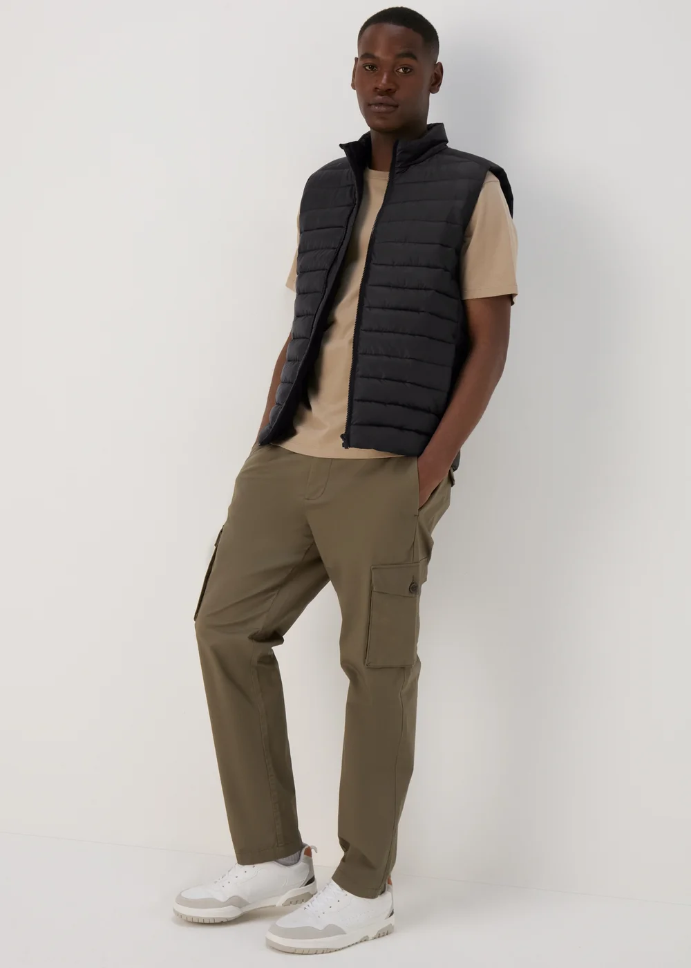 Black Puffer Gilet - S Image 4
