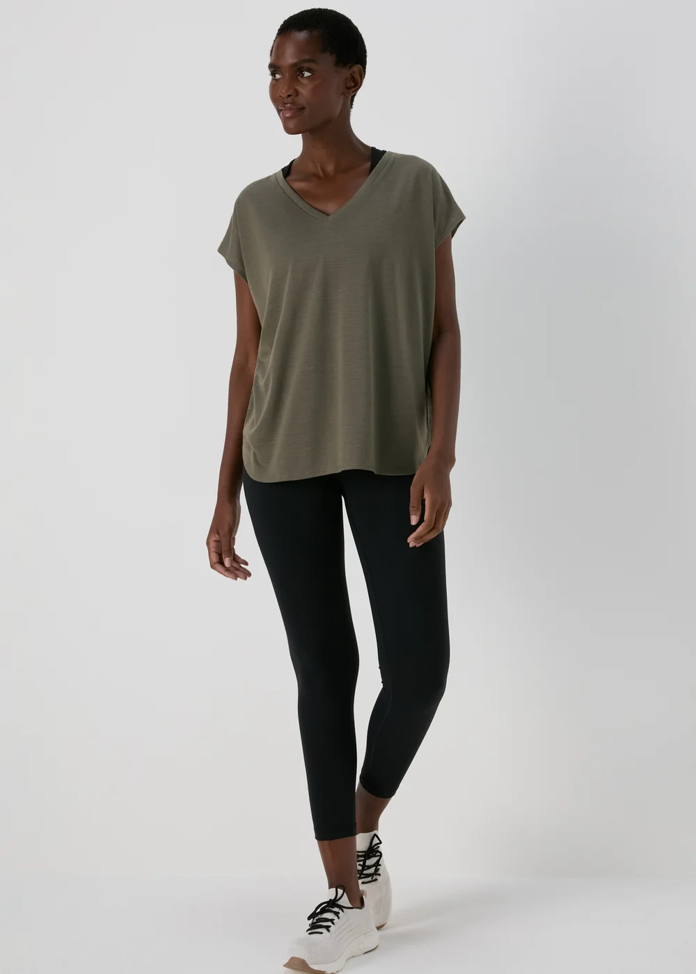 Souluxe Khaki V Neck T-Shirt - S Image 4