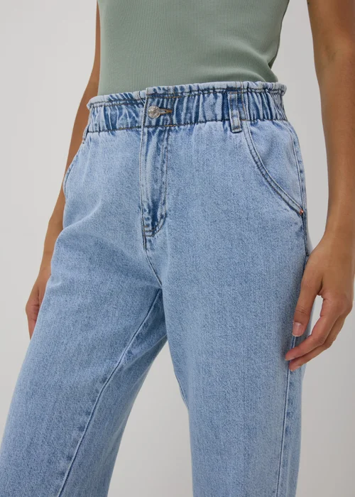 Lightwash Blue Paperbag Jeans - 8 Image 3