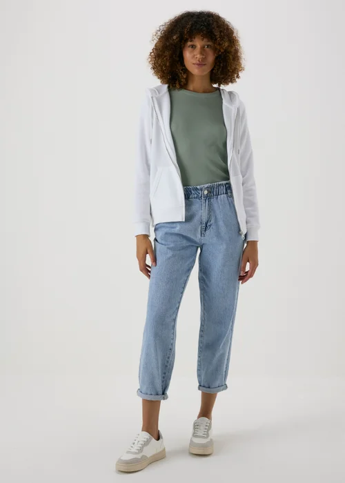 Lightwash Blue Paperbag Jeans - 8 Image 4