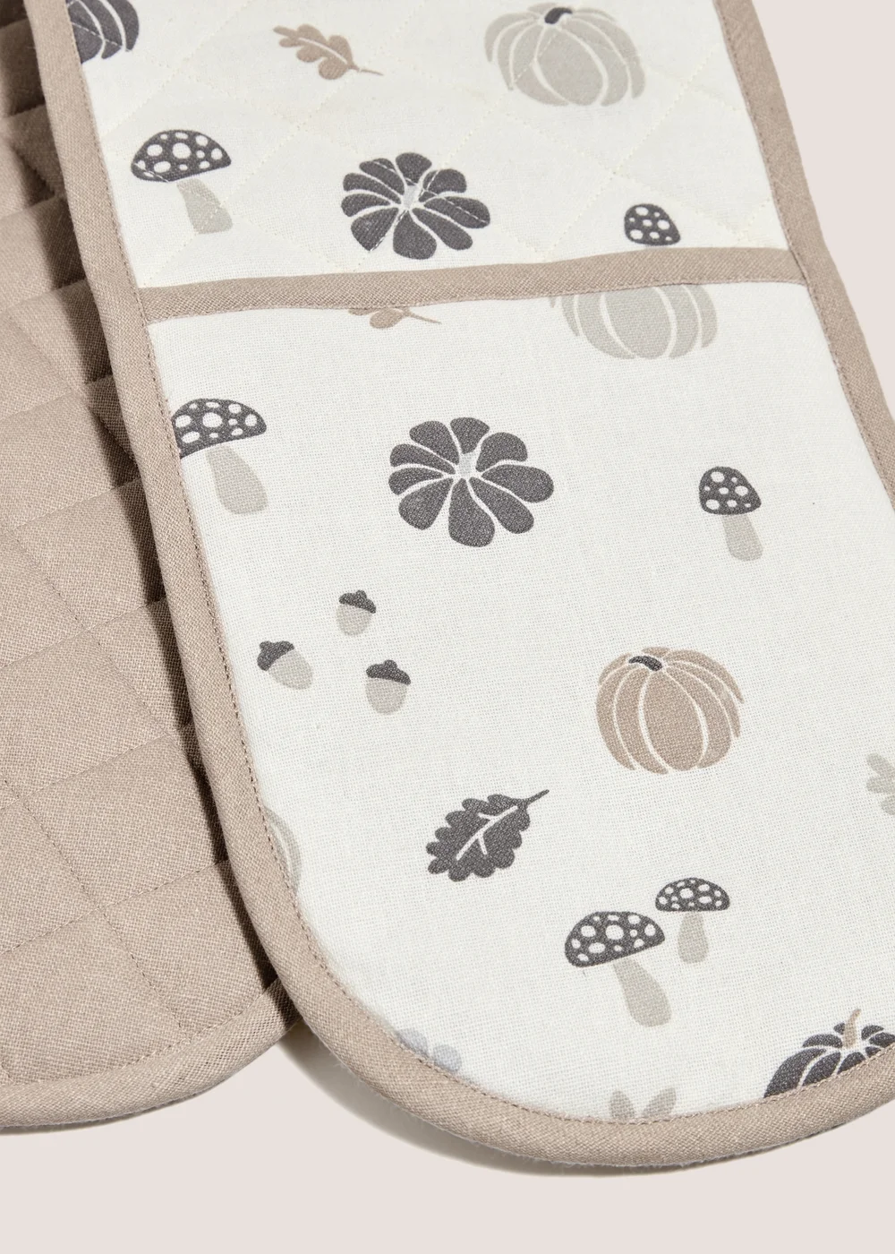 Hello Autumn Pumpkin Oven Glove Image 2