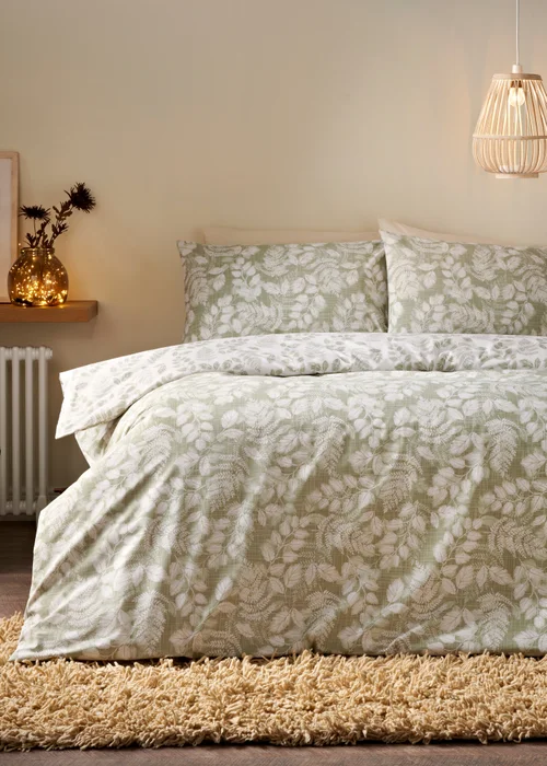 Green Sketch Leaf Design Duvet Set - Single Image 1