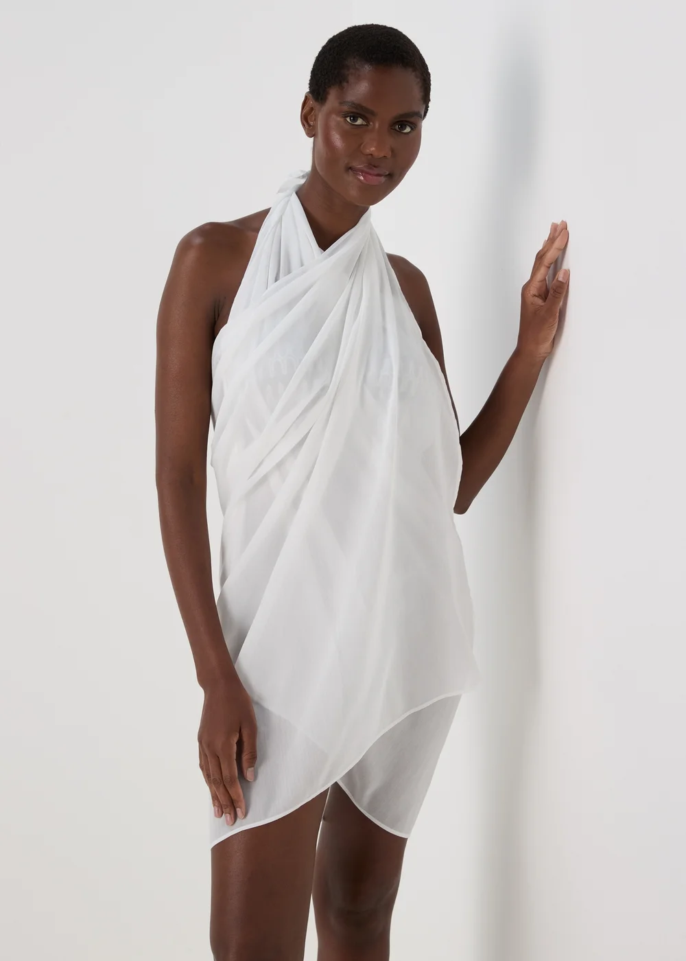 White Sarong - One Size Image 3