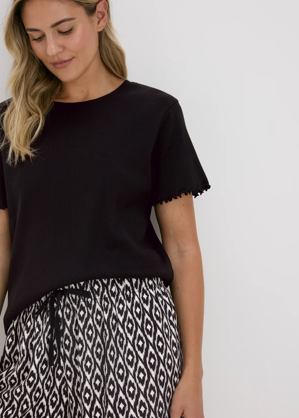 Black Short Pyjama Set - Extra small Image 3