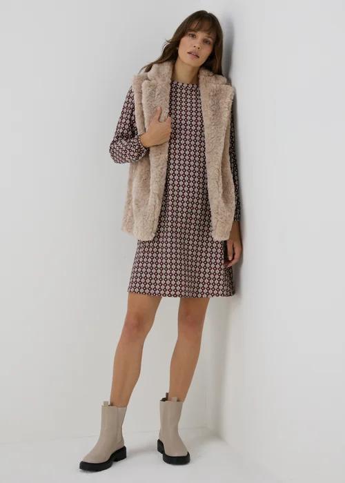 Beige Fur Gilet - 8 Image 4