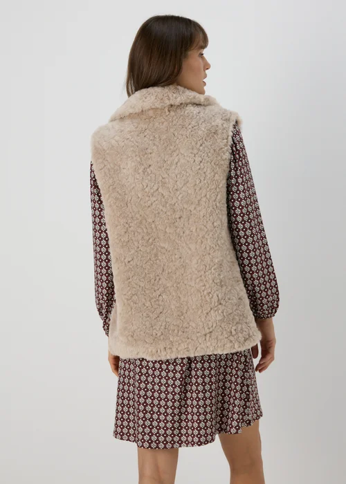 Beige Fur Gilet - 8 Image 2