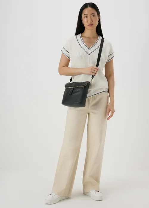 Black Messenger Bag - One Size Image 2