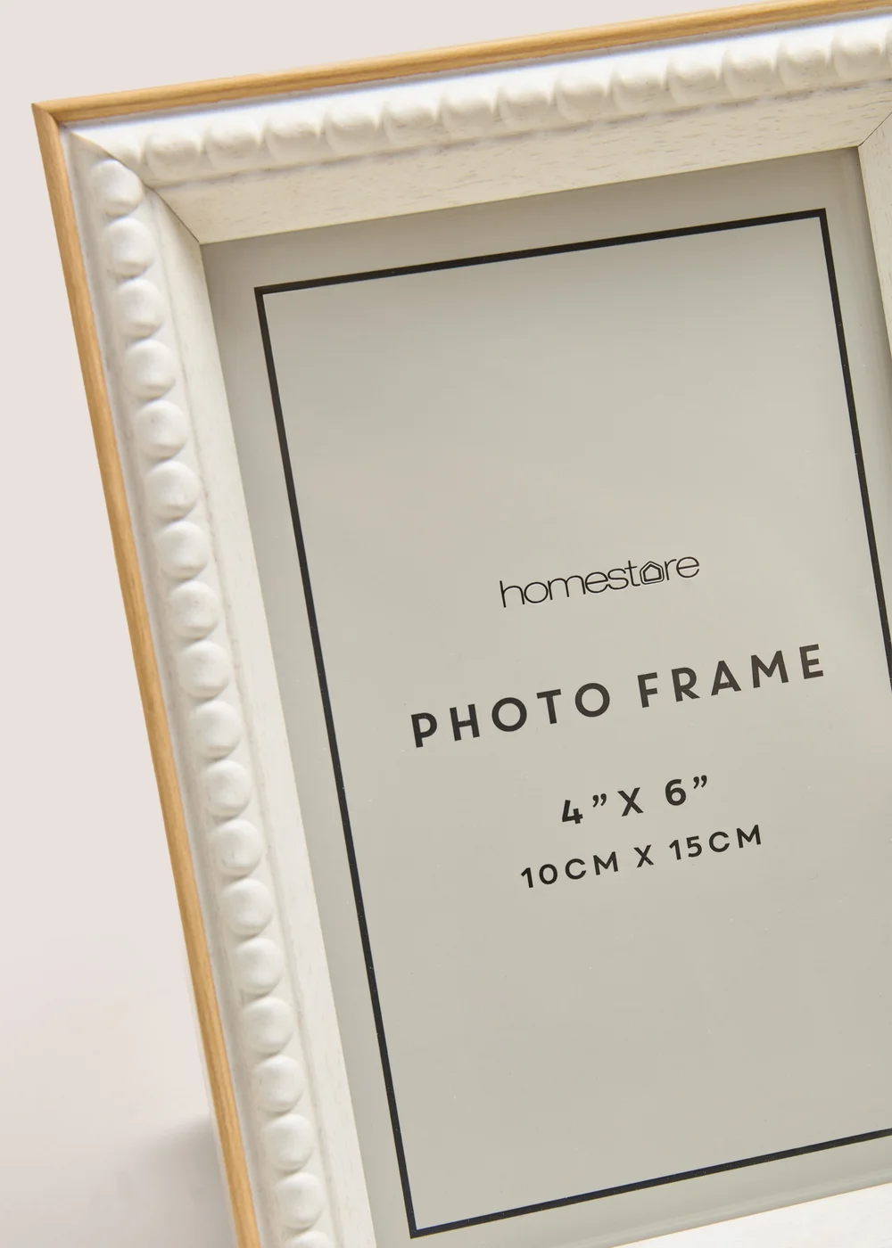 White Bobble Edge Frame Image 2