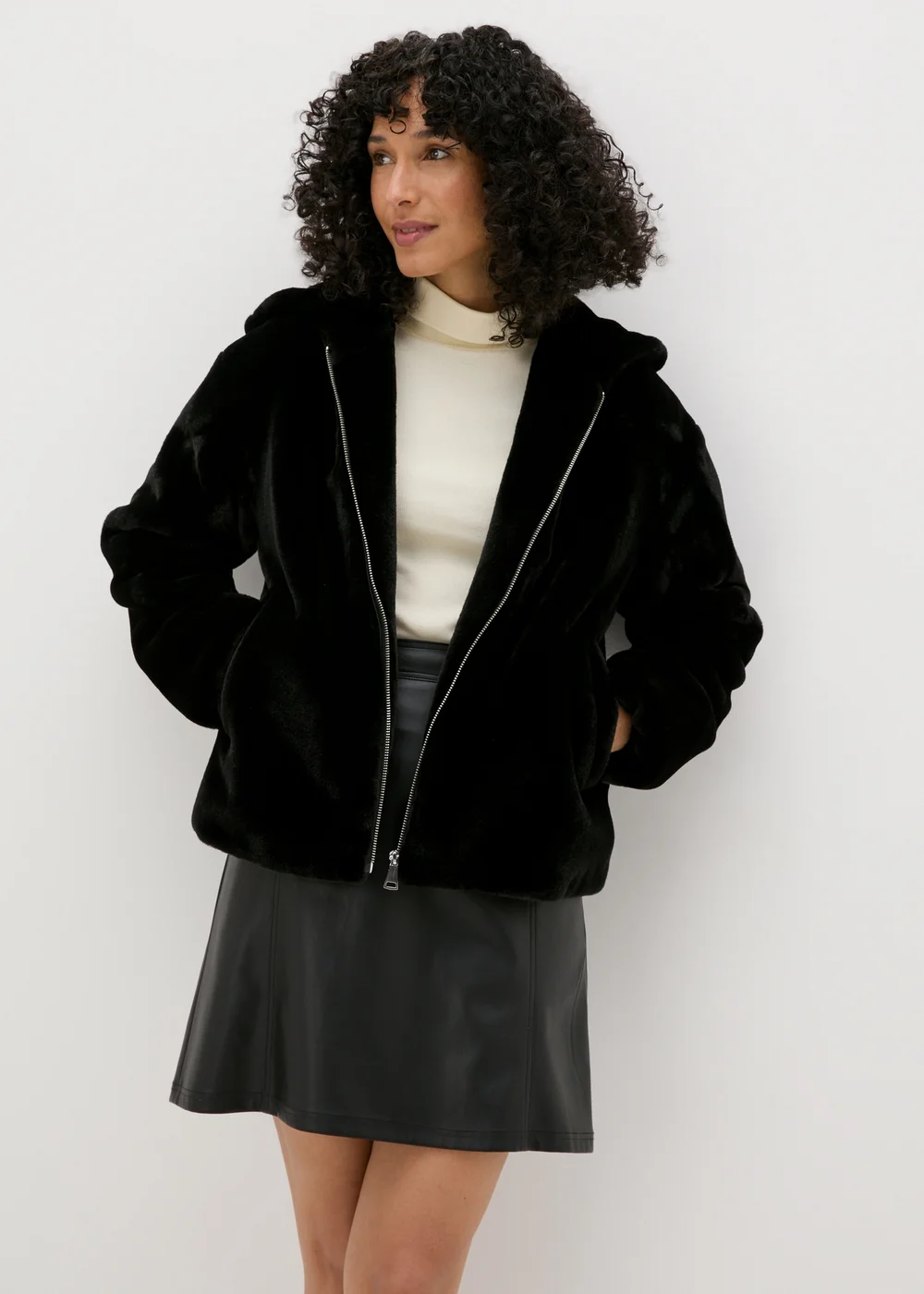Black Faux Fur Hooded Coat - 8 Image 2