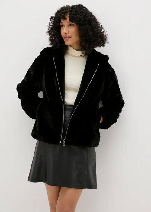 Black Faux Fur Hooded Coat - 8 Image 2