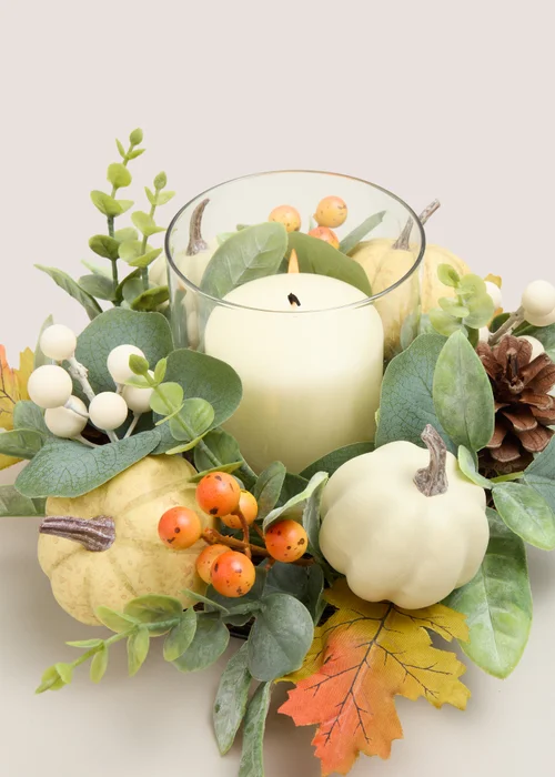 Green Foliage Wreath Candle Holder Image 2