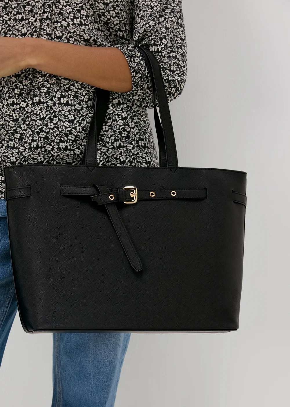 Black Tote Bag - One Size Image 1