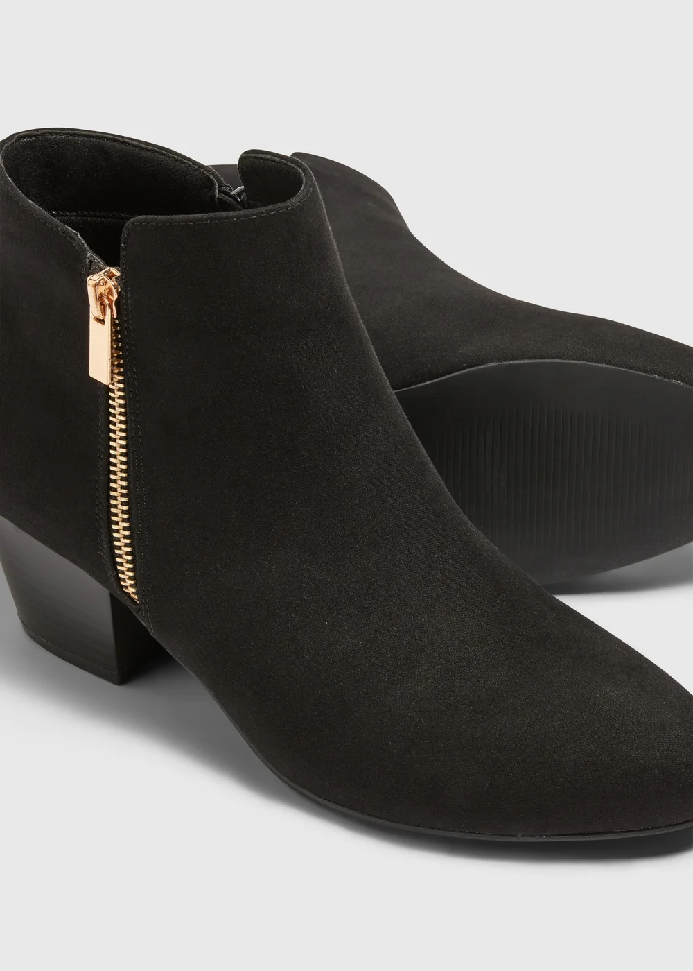Black Side Zip Heeled Boots - Size 3 Image 2