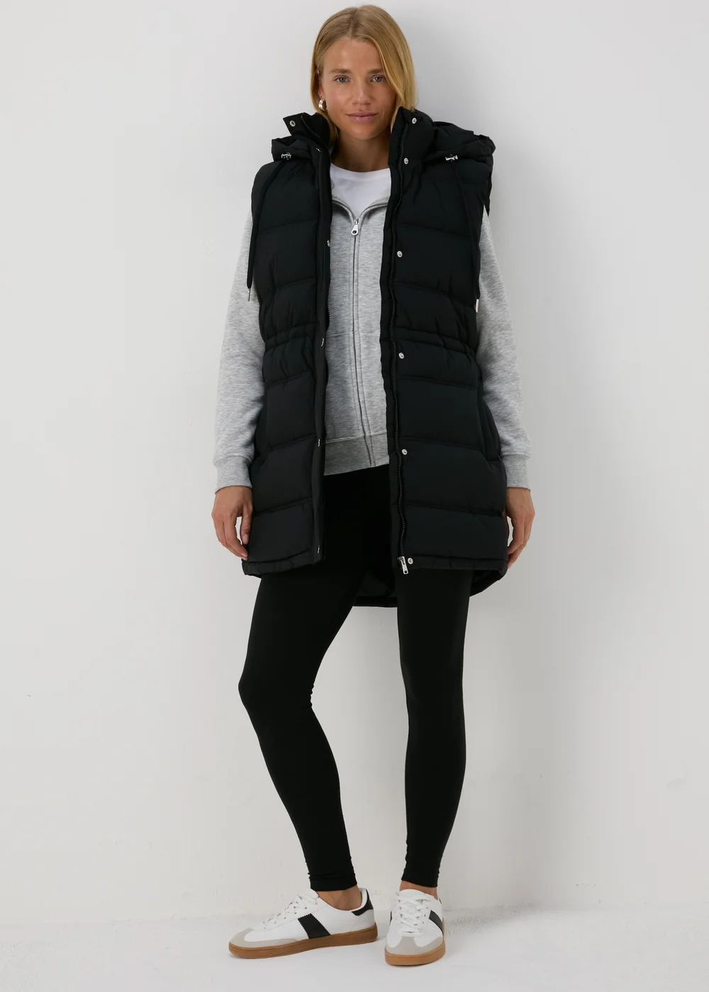 Black Mid Padded Gilet - 8 Image 4