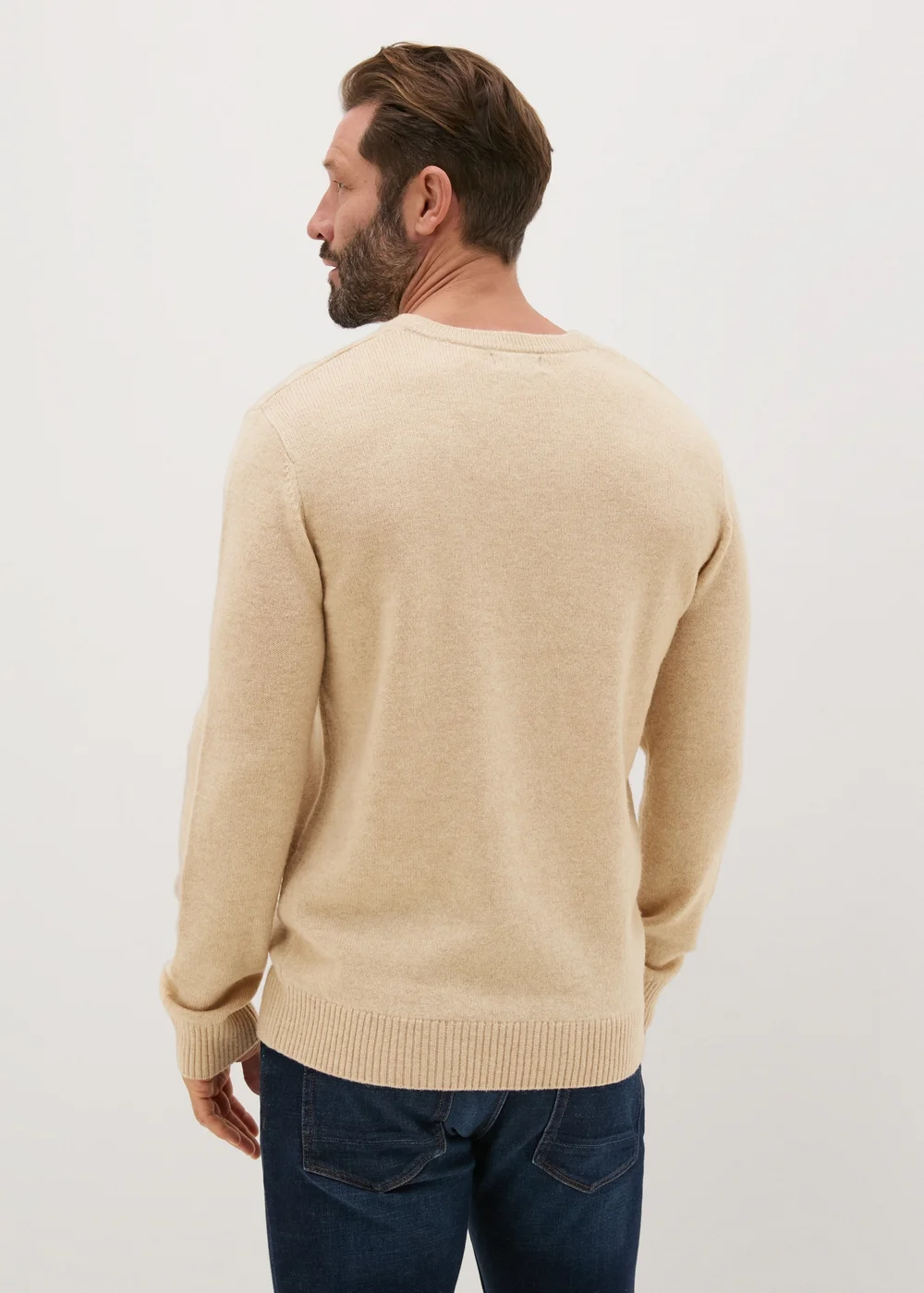 Lincoln Ecru Lambswool V Neck Jumper - S Image 2