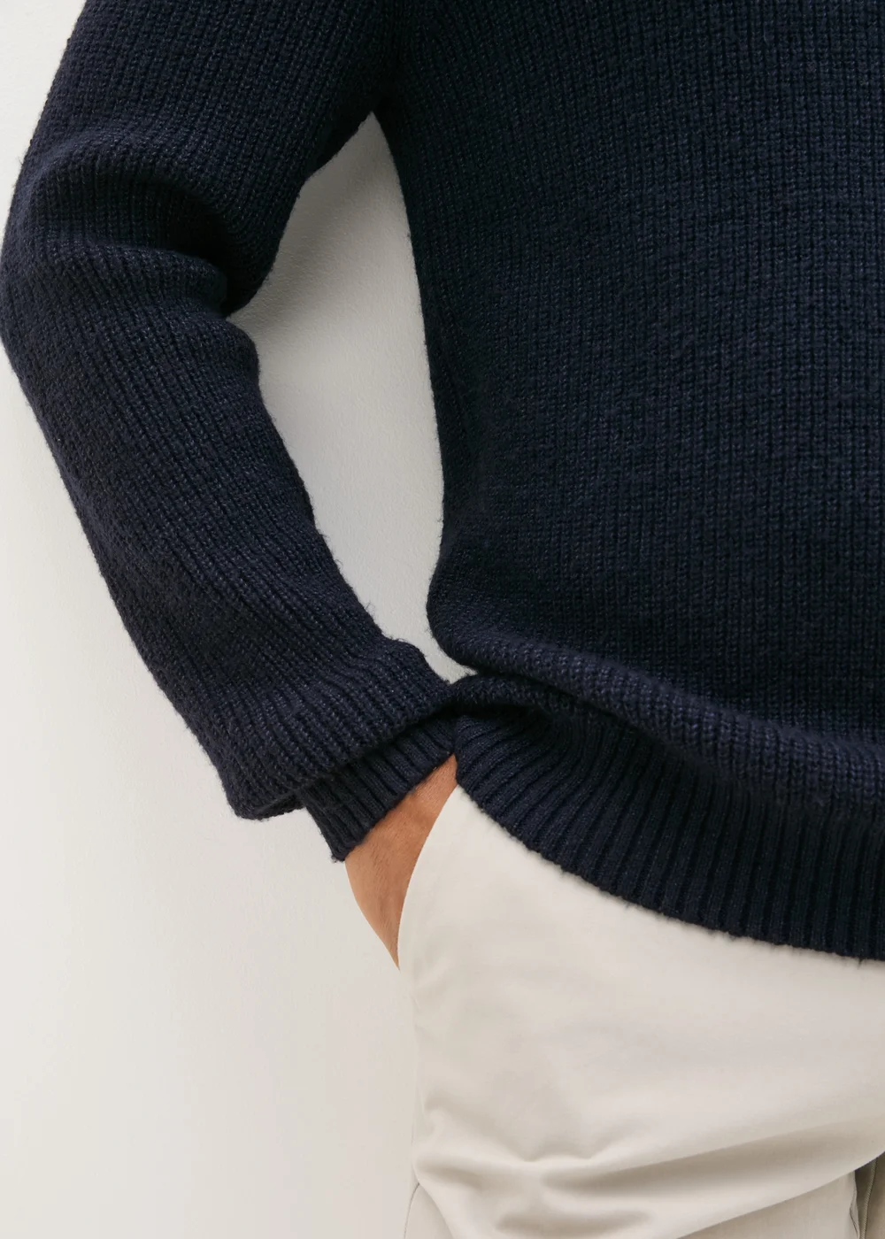 Navy Ribbed Crew Neck Jumper - S Image 3