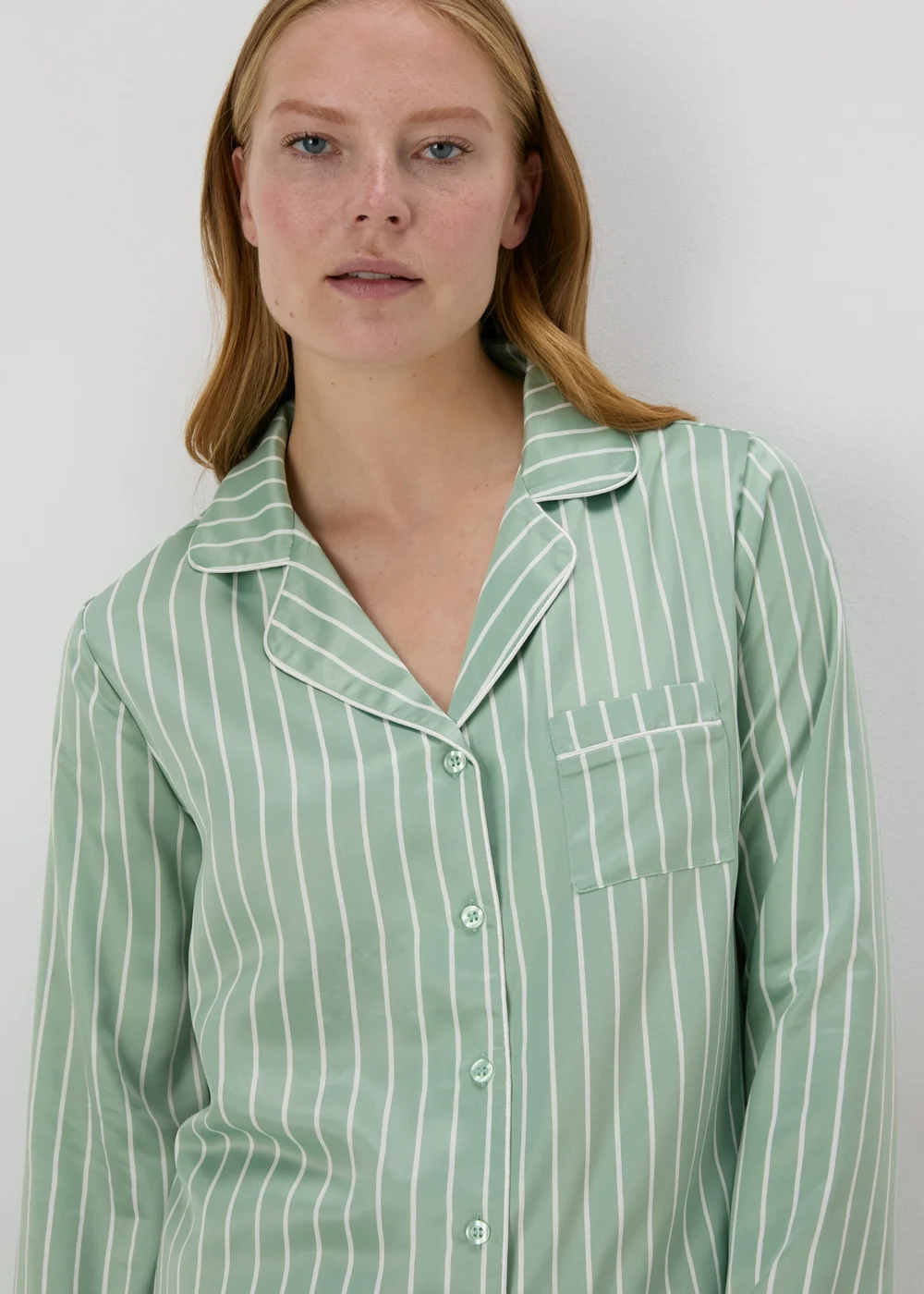 Green Stripe Satin Pyjama Set - Size 8 Image 3