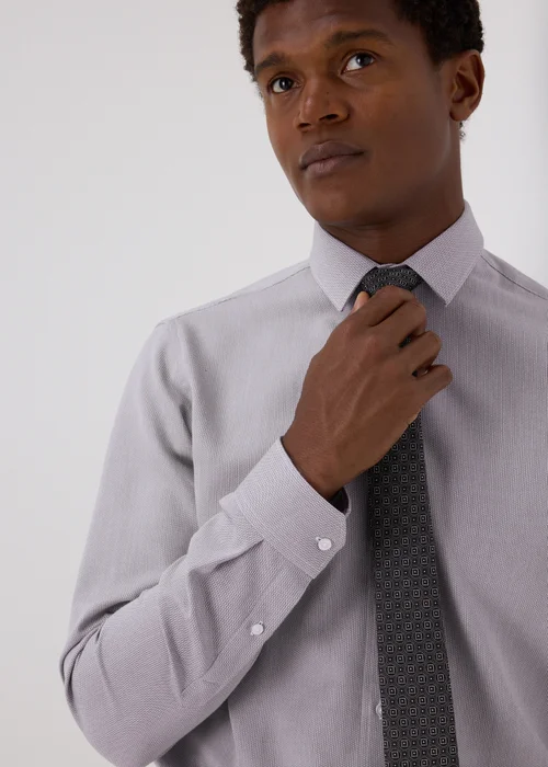 Taylor & Wright Grey Geometric Slim Fit Shirt & Tie Set - 15.5 Collar Image 3