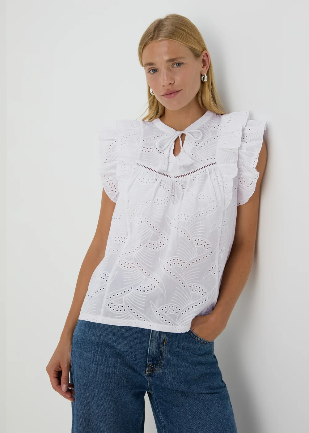 White Schiffli Front Tie Vest Top - 8 Image 1