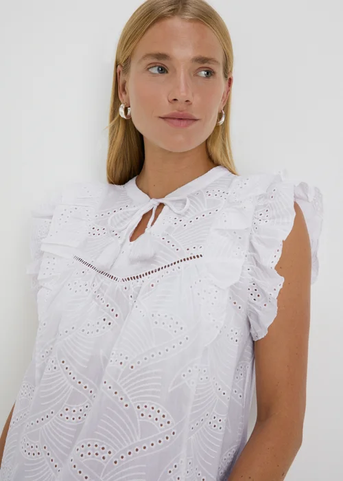 White Schiffli Front Tie Vest Top - 8 Image 3