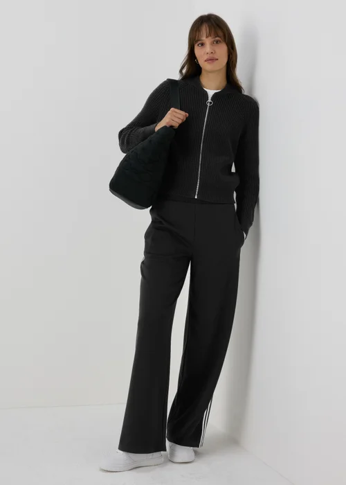 Black Knitted Bomber Jacket - XS Image 4