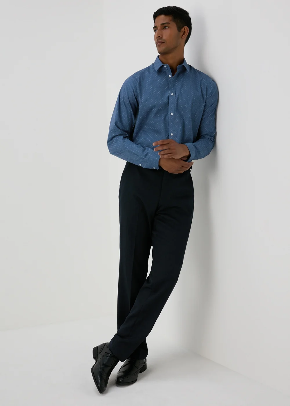 Taylor & Wright Navy Polka Dot Slim Fit Shirt - S Image 4