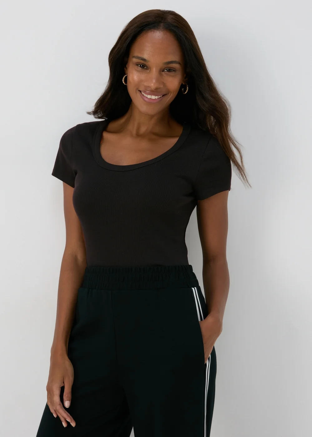 Black Ribbed Scoop Neck T-Shirt - 8 Image 1