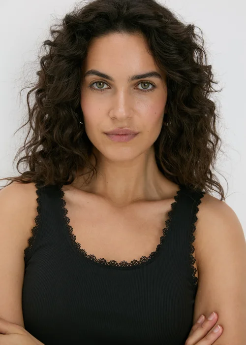Black Lace Trim Vest - 8 Image 3