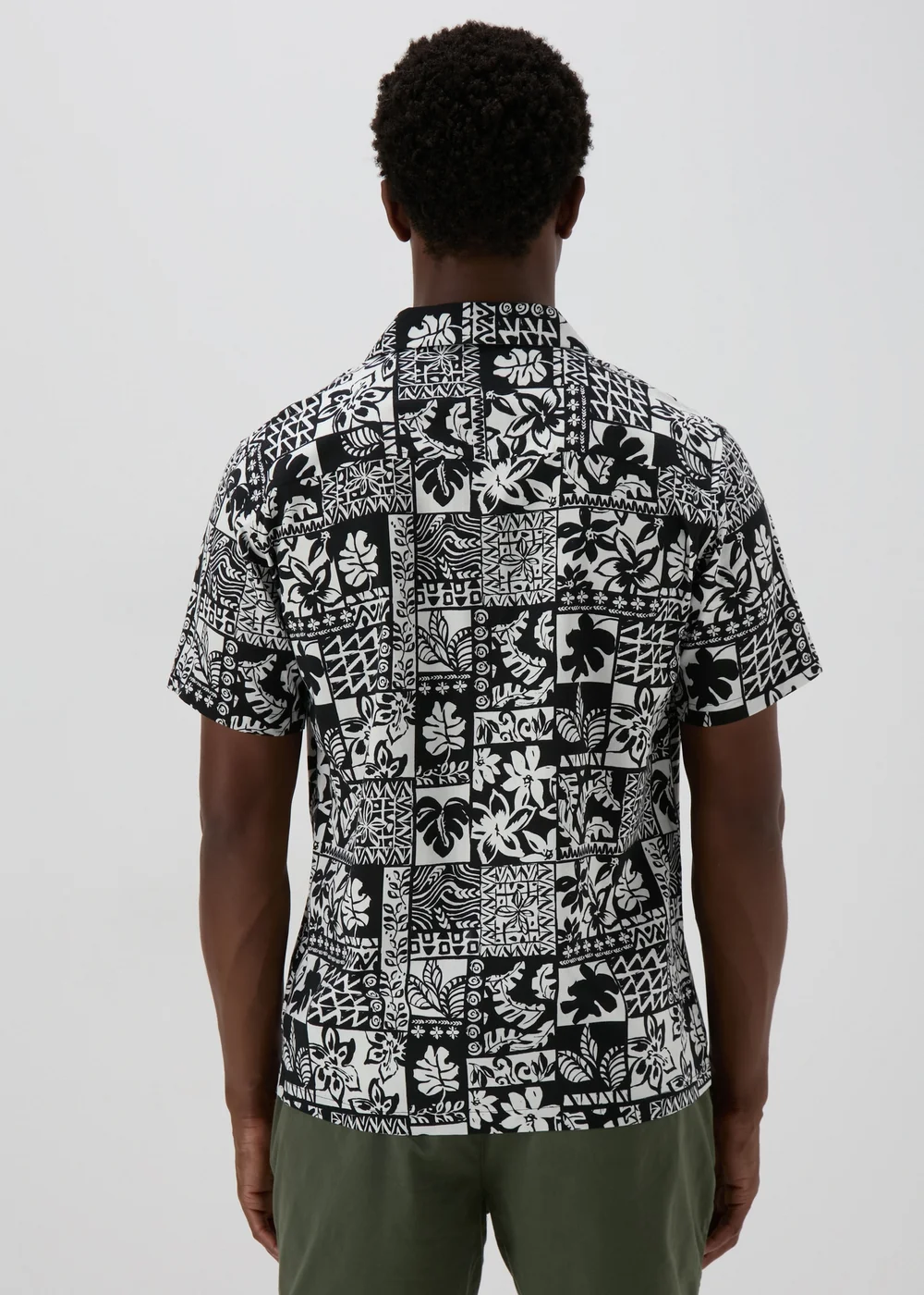 Black Mono Leaf Print Shirt - S Image 2