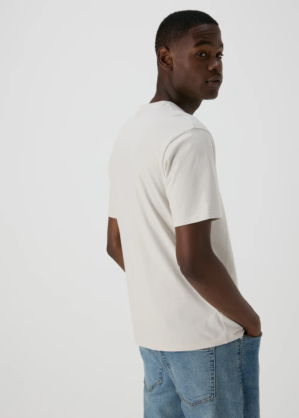 Cream Essential V-Neck T-Shirt - XS Image 2