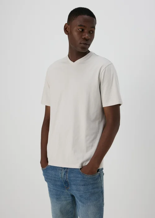Cream Essential V-Neck T-Shirt - XS Image 1