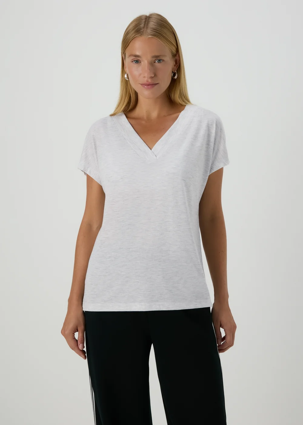Grey V Neck T-Shirt - 8 Image 3