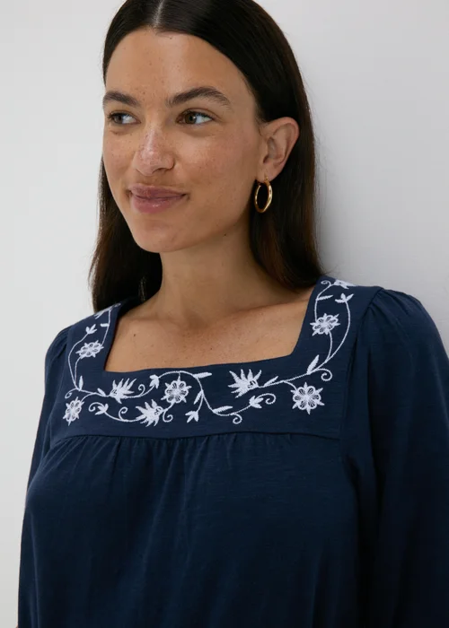 Navy Embroidered Floral 3/4 Sleeve Top - 8 Image 3
