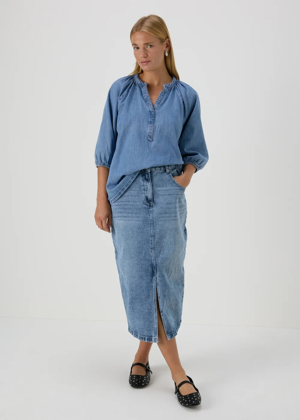 Mid Wash V-Neck Blouse - 8 Image 4