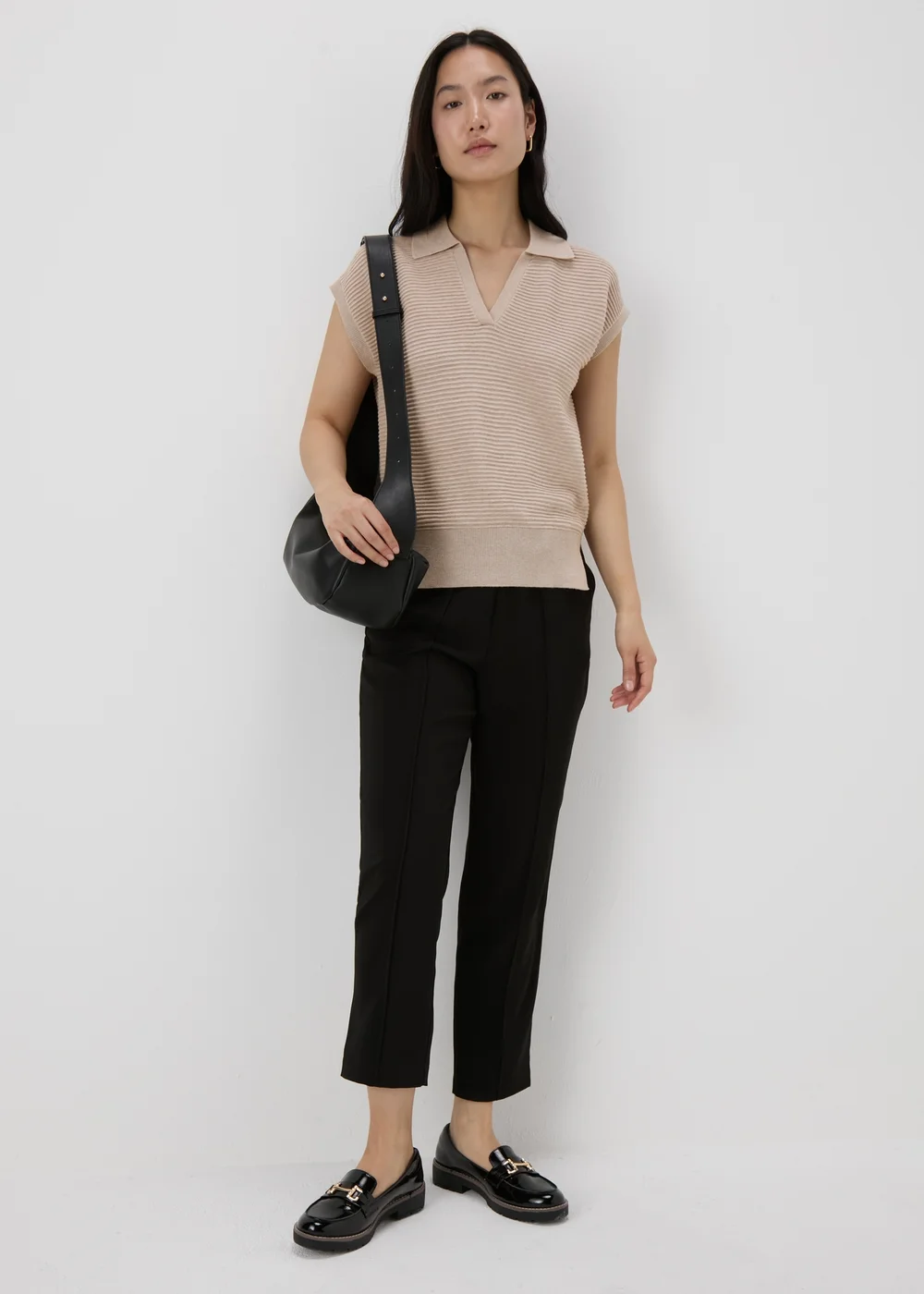 Et Vous Stone V-Neck Collar T-Shirt - Size 8 Image 4