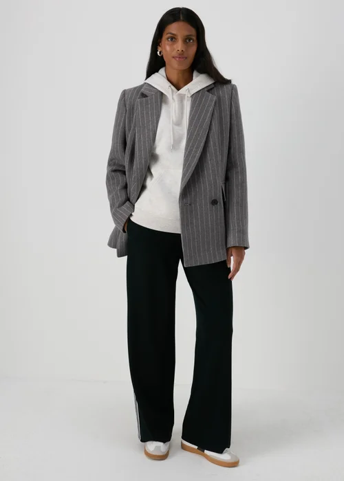 Grey Pinstripe Blazer - 8 Image 4