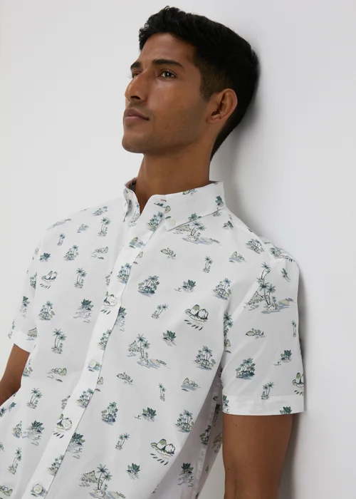 White Island Print Shirt - S Image 3