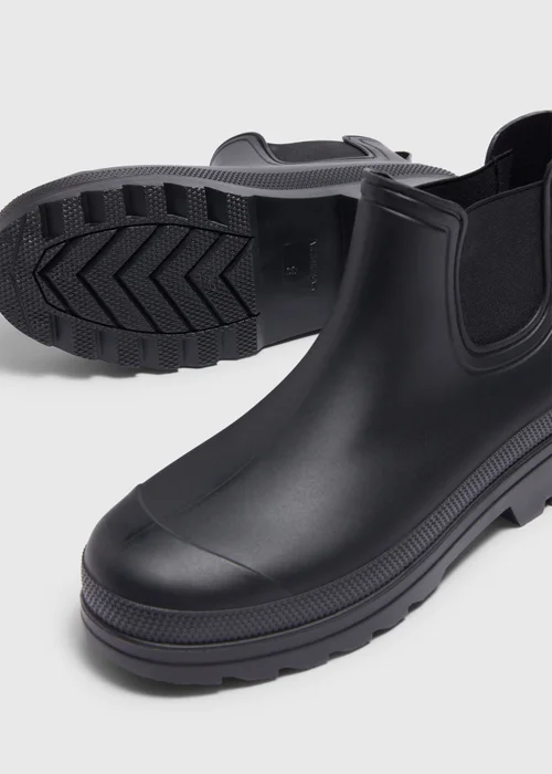 Black Short Wellies - Size 6 Image 2