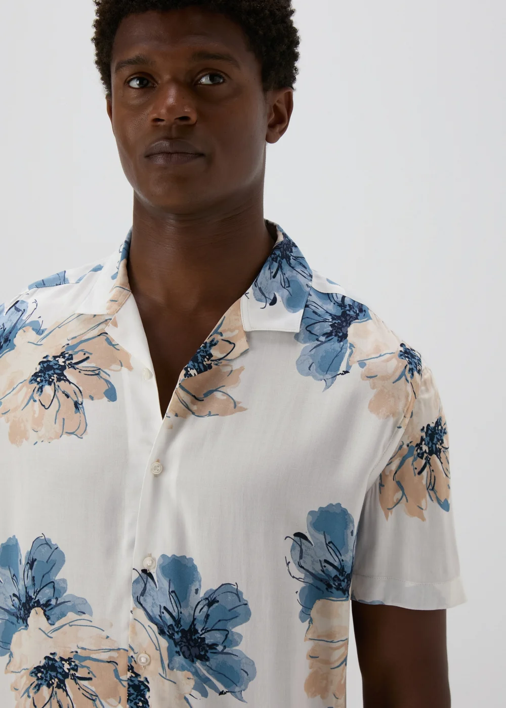 White Floral Shirt - S Image 3