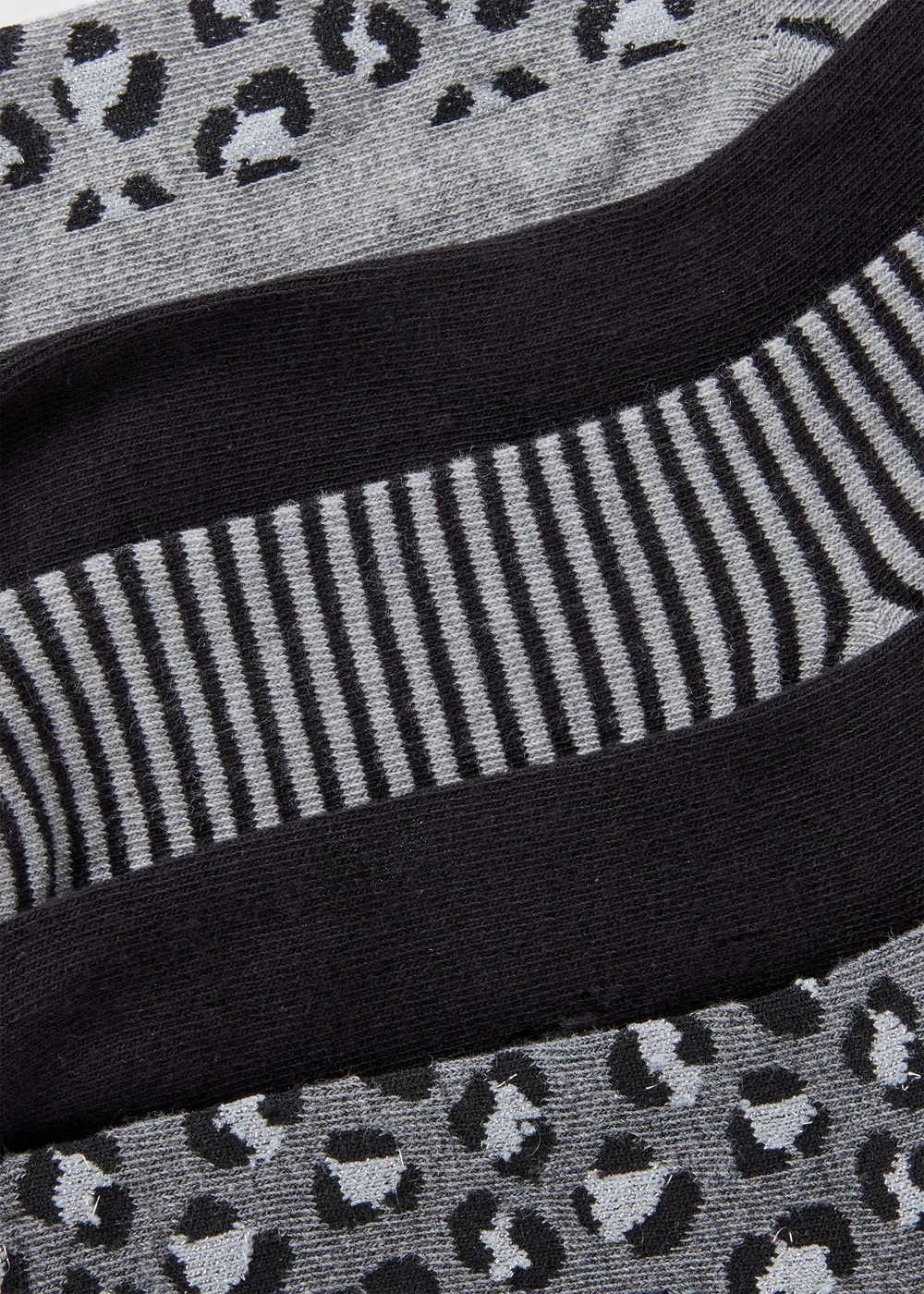 5 Pack Animal Print Socks - One Size Image 2