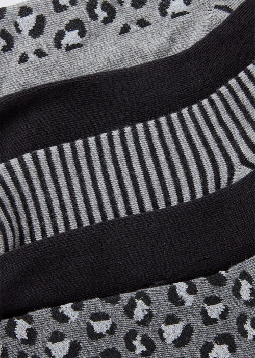 5 Pack Animal Print Socks - One Size Image 2
