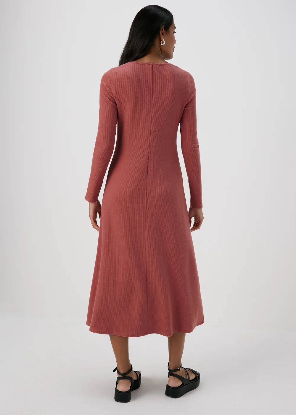 Pink Ribbed Scoop Neck Midi Dress - 8 Image 2