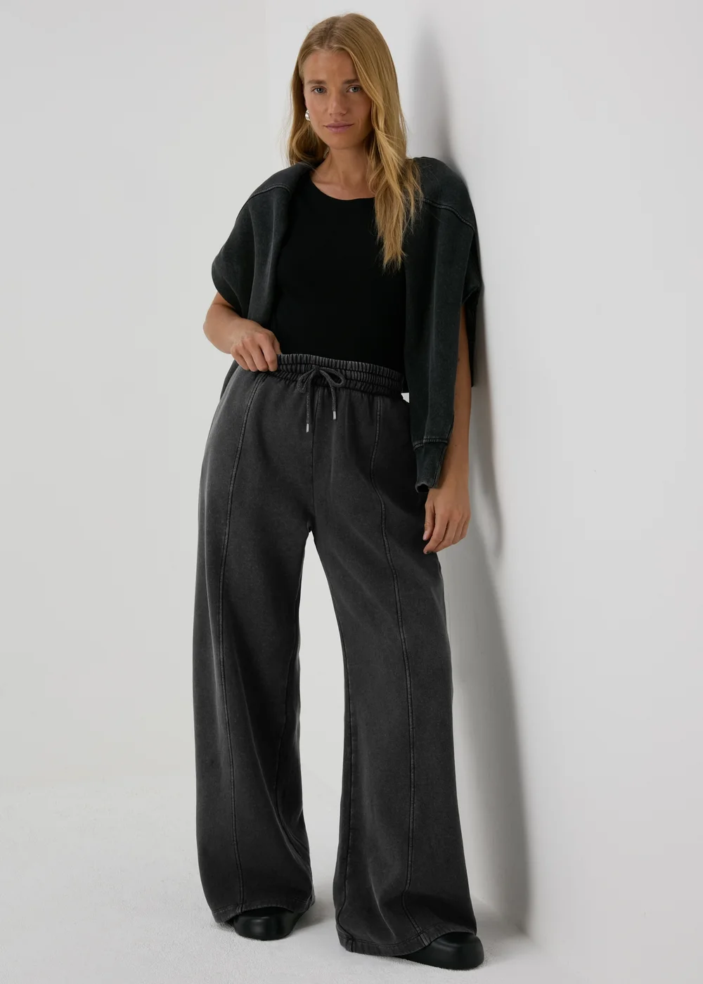 Charcoal Acid Wash Wide Leg Jogging Bottoms - S Image 4