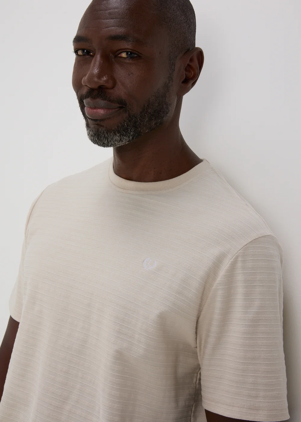 Lincoln Ecru Textured Stripe T-Shirt - S Image 3