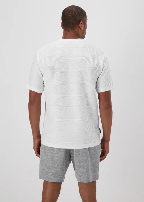 US Athletic White Textured Badge T-Shirt - XS Image 2