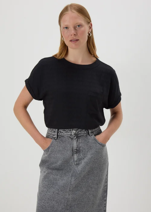 Black Textured Box T-Shirt - Size 8 Image 3