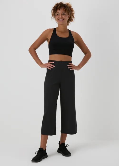 Souluxe Black Wide Leg Cropped Jogging Bottoms - 8 Image 1