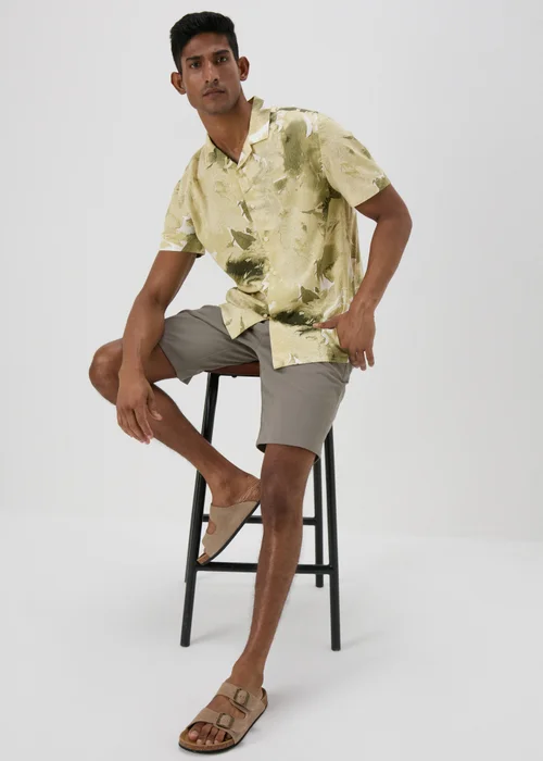 Lime Textured Shadow Print Shirt - S Image 4